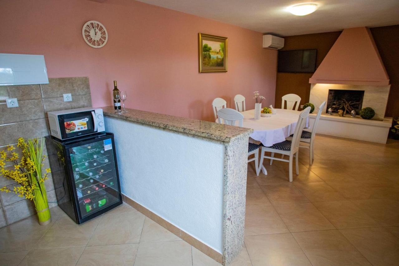 Opg Villa Meri Pucisca Kültér fotó