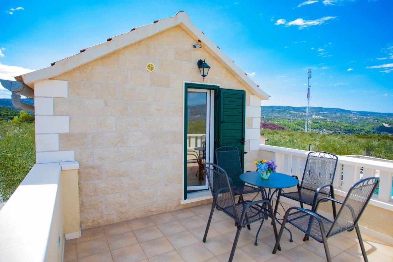Opg Villa Meri Pucisca Kültér fotó