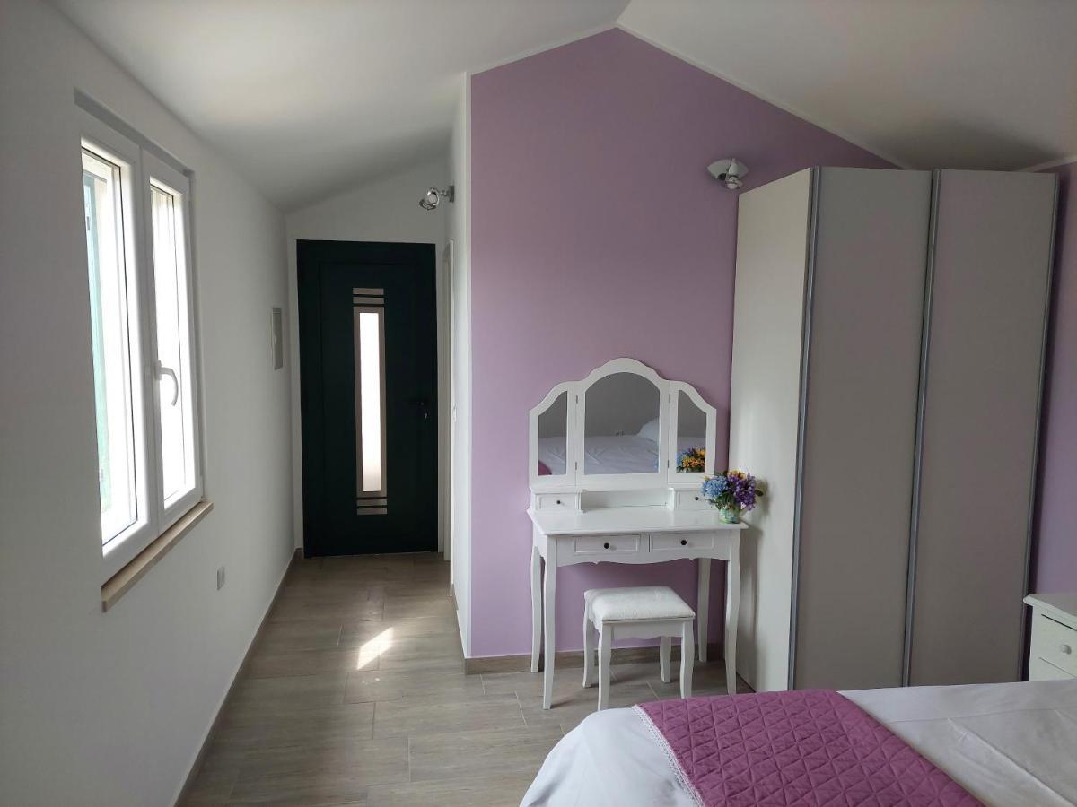 Opg Villa Meri Pucisca Kültér fotó